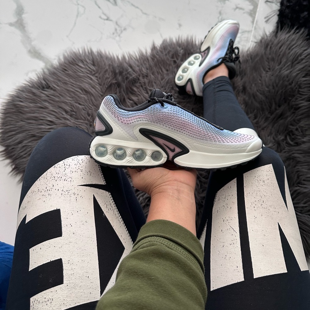 Nike Air Max DN Premium - Picture 3 of 11
